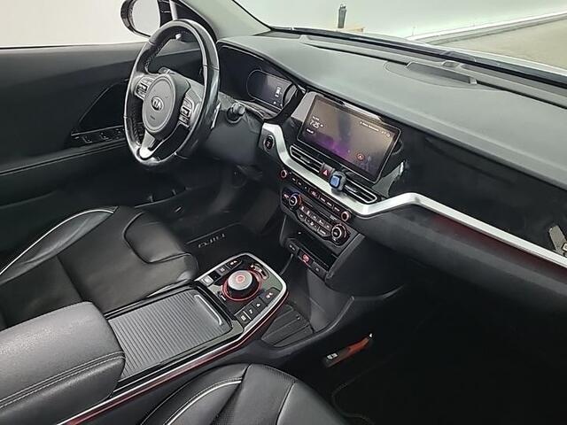 KIA e-Niro ExecutiveLine 64 kWh | Navi | Camera | Leder | Panorama