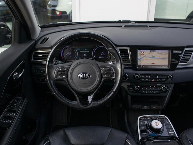KIA e-Niro ExecutiveLine 64 kWh Stoelverwarming-/ventilatie | PDC voor & achter | Achteruitrijcamera | JBL | Stoelverwarming achter