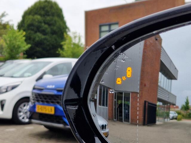 KIA e-Niro ExecutiveLine 64 kWh | 1e Eigenaar | Open Dak | LED | RMC Trekhaak | JBL | Stoelventilatie |
