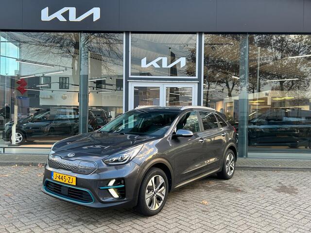 KIA e-Niro ExecutiveLine 64 kWh | Cruise Control Adaptief | Navigatie | Camera | Leder | Stoelverwarming | All season banden | Tot 10Jr. Kia-Garantie |