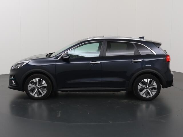 KIA e-Niro DynamicPlusLine 64 kWh | SOH 97% | Panoramadak | Stoel/Stuurwielverwarming | JBL | Adaptieve Cruise Control | Keyless Go | LED Koplampen |