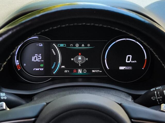 KIA e-Niro ExecutiveLine 64 kWh (204 PK) 1e-Eig. & Dealer-Onderh. BOVAG-Garantie. NL-Auto..