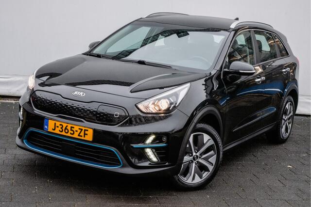 KIA e-Niro DynamicLine 64 kWh 3-Fase/ Half lederen int./ Stuur + stoelverwarming/ Camera/ Adapt. cruise/ Carplay