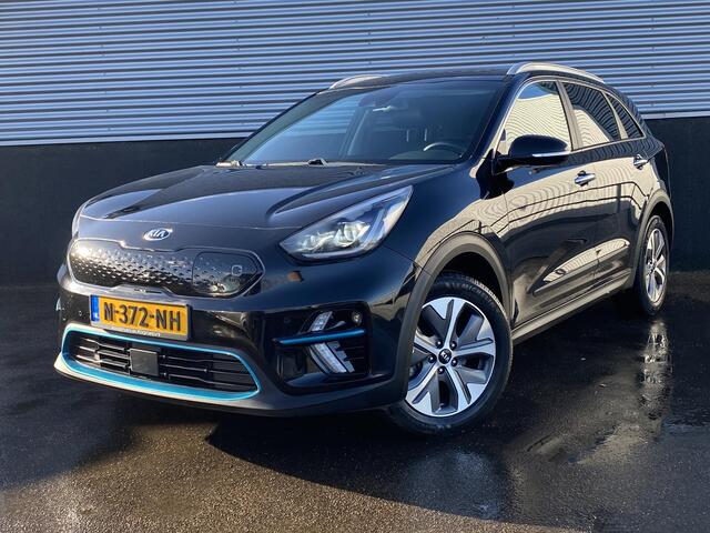 KIA e-Niro ExecutiveLine 64 kWh Elektr. schuifdak, seat memory, stoel- & stuurverwarming, 1e eign. Nieuw geleverd en dealeronderhouden, navigatie Apple CarPlay/Android Auto, parkeersensoren, dodehoek detectie, JBL, volop luxe!