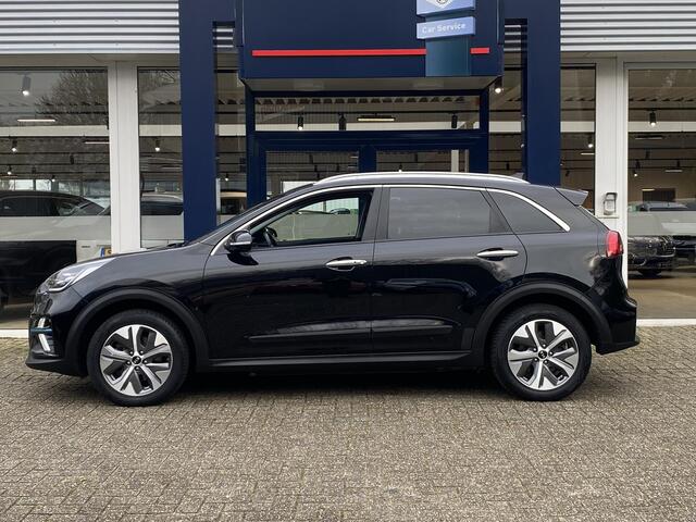 KIA e-Niro ExecutiveLine 64 kWh / NL-Auto / 204 PK / Adaptive Cruise-Control Stop&Go / Vol-Leder / Warmtepomp / Stoelverwarming en Verkoeling / Stoelen Met Geheugen / Stuurverwarming / Stoelverwarming-Achter / Draadloze-Telefoonlader / Dodehoek-Detectie / Climate-Co