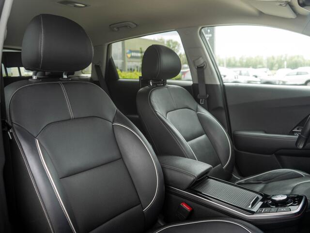 KIA e-Niro ExecutiveLine 64 kWh Dealeronderhouden | Stoel en stuur verwarming | Navigatie | Apple/Android auto |