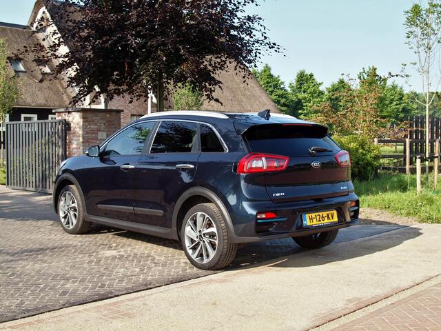 KIA e-Niro ExecutiveLine 64 kWh | Camera | Apple Carplay | Cruise Control | JBL | Leer |