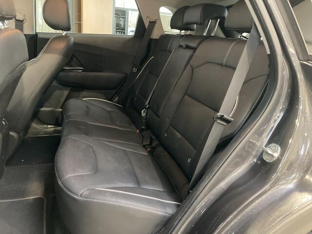 KIA e-Niro ExecutiveLine 204 pk 64 kWh | Leer | JBL | Camera | Adapt. cruise | El. verst. stoel + geh. | LED | 1e eig. |