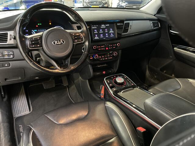 KIA e-Niro ExecutiveLine 204 pk 64 kWh | Leer | JBL | Camera | Adapt. cruise | El. verst. stoel + geh. | LED | 1e eig. |