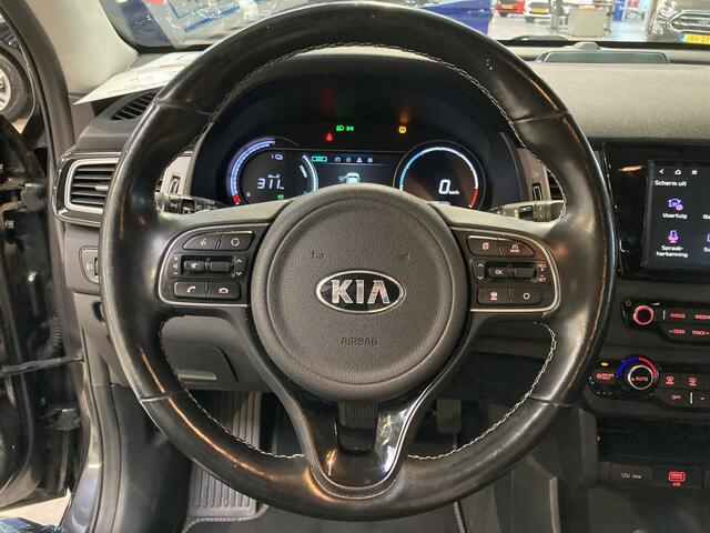 KIA e-Niro ExecutiveLine 204 pk 64 kWh | Leer | JBL | Camera | Adapt. cruise | El. verst. stoel + geh. | LED | 1e eig. |