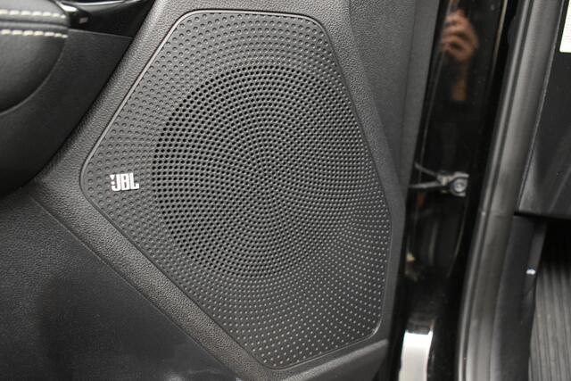 KIA e-Niro ExecutiveLine 64 kWh 100% SOH Cam Trekh Mem-Seats Vol Leder JBL Key-less Winterpack