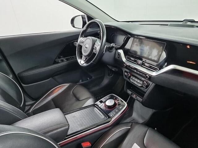 KIA e-Niro Aut. ExecutiveLine 64kWh 3-Phase | Navi | Camera | Leder | JBL Sound |