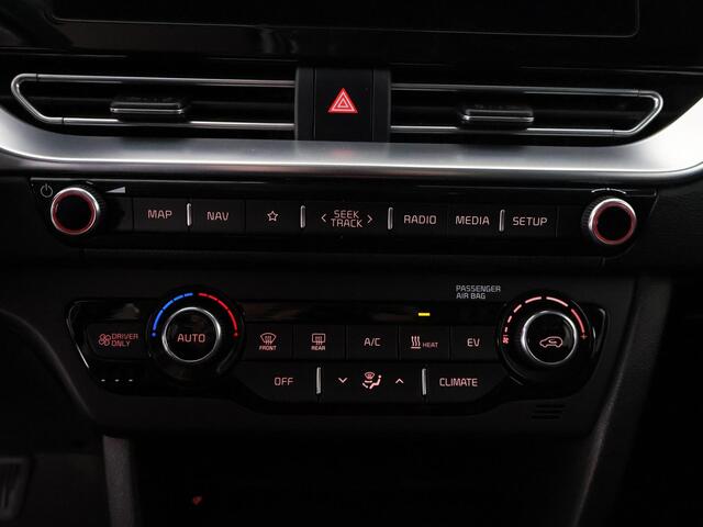 KIA e-Niro ExecutiveLine 64 kWh 450 km actieradius | Navigatie | Stoelverwarming | Leder |