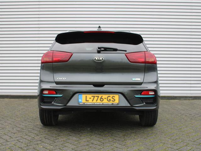 KIA e-Niro DynamicPlusLine 64 kWh | Airco | Navi | Cruise | Camera | 17" LM | PDC | Keyless |