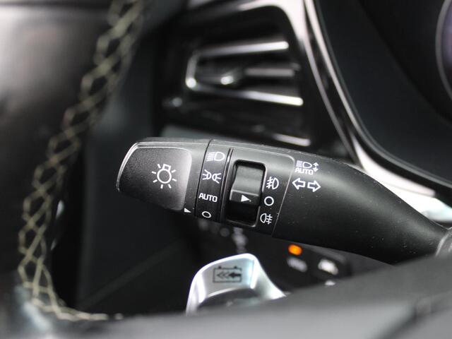 KIA e-Niro DynamicPlusLine 64 kWh | Airco | Navi | Cruise | Camera | 17" LM | PDC | Keyless |