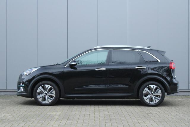 KIA e-Niro ExecutiveLine 64 kWh | SOH 100% | Stoelverwarming & koeling | Adaptief Cruise | Warmtepomp | Camera | Etc..