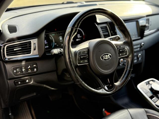 KIA e-Niro ExecutiveLine 64 kWh Leder l JBL l Camera l 1ste Eigenaar