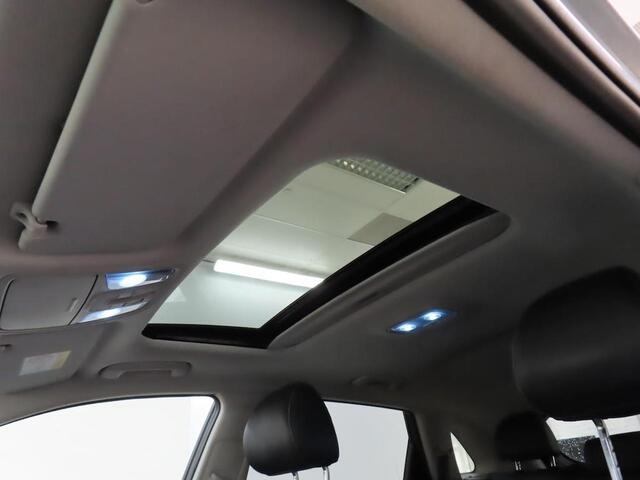 KIA e-Niro DYNAMICPLUSLINE 64 KWH I 3 FASE LADEN I 100% SOH I SCHUIF/KANTELDAK I P-CAMERA