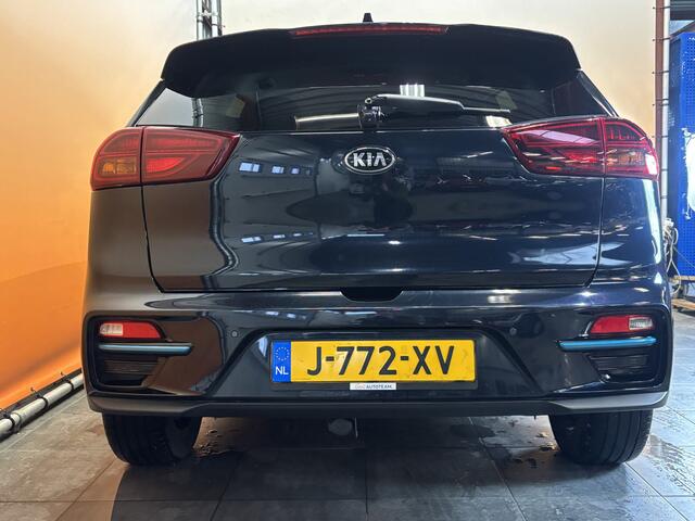 KIA e-Niro ExecutiveLine 64 kWh leer | navi | adaptive cruise | stuur- en stoelverw