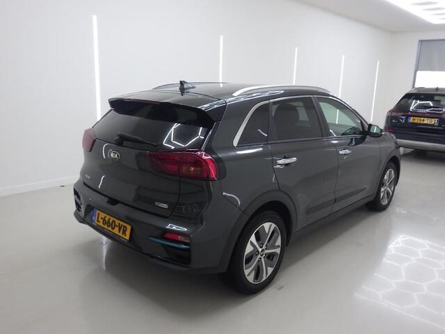 KIA e-Niro DYNAMICPLUSLINE 64 KWH I 3-FASE I SCHUIF/KANTELDAK I 100% SOH