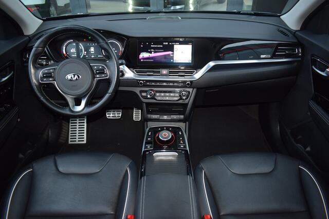 KIA e-Niro ExecutiveLine 64 kWh | Navigatie | Camera | Adaptive Cruise Control | Stoel Verkoeling+Verwarming |