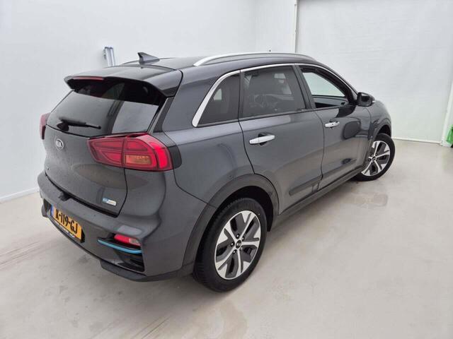 KIA e-Niro EXECUTIVELINE 64KWH 3 FASEN/LEER/ACARPLAY/LED/FABRIEKSGARANTIE