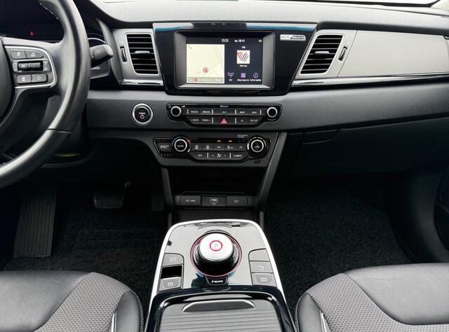 KIA e-Niro DynamicLine 39 kWh I Navi I Keyless I Half-leder