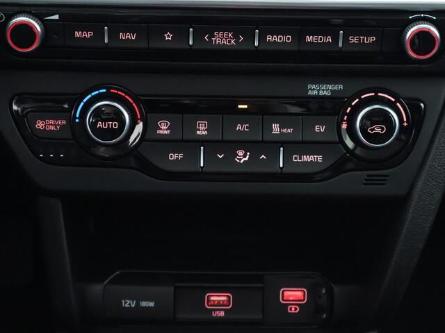 KIA e-Niro DynamicLine 64 kWh | SOH 100% ACCU | 450 km actieradius | Stuur-/Stoelverwarming | Navigatie | Camera | Half Leder |