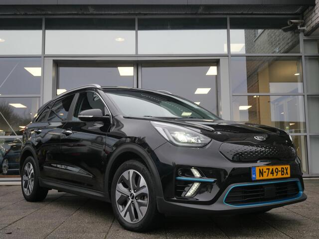 KIA e-Niro ExecutiveLine 64 kWh | Cruise | Clima | Camera | Carplay | Navi | Schuif-kanteldak | Stoelverwarming-ventilatie | Keyless |