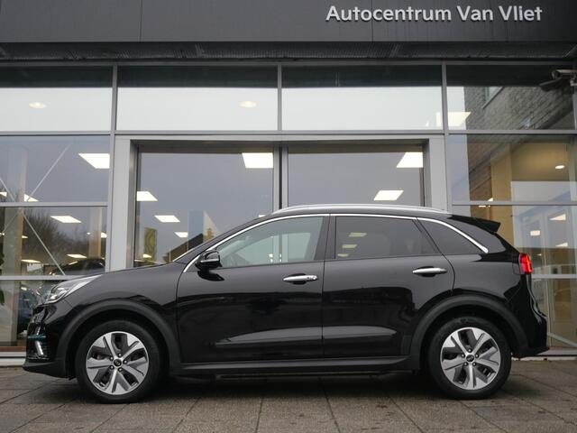 KIA e-Niro ExecutiveLine 64 kWh | Cruise | Clima | Camera | Carplay | Navi | Schuif-kanteldak | Stoelverwarming-ventilatie | Keyless |