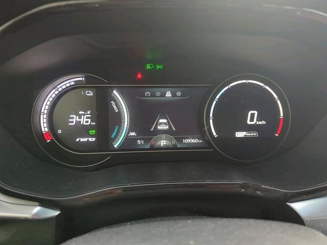 KIA e-Niro DynamicLine 64 kWh 3 fase Leer/stof bekl. | Camera | Warmtepomp | LED | LMV | NL auto | 1e eig.