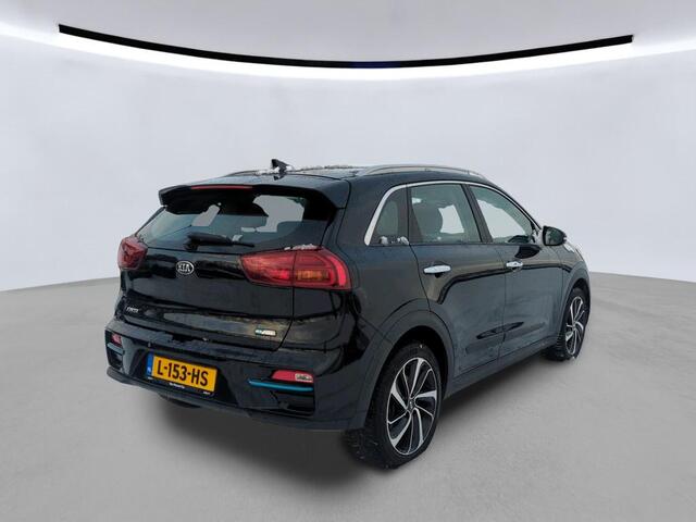 KIA e-Niro DynamicLine 64 kWh 3-Fase Warmtepomp Camera Winterpack
