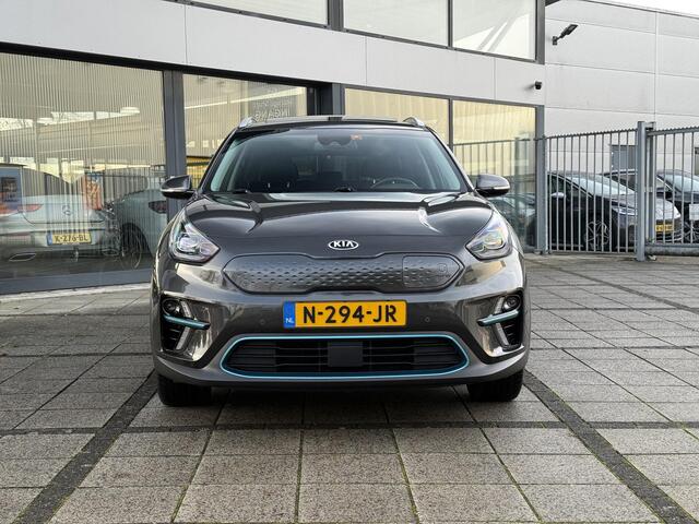 KIA e-Niro Aut. ExecutiveLine 64kWh | Trekhaak | Panorama | Navi | Camera |