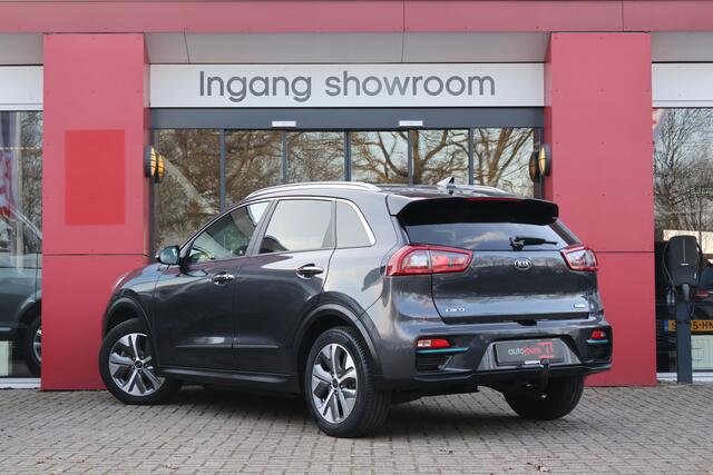KIA e-Niro ExecutiveLine 64 kWh | Origineel NL | SoH 100% | Trekhaak | Leder | Camera | ACC |