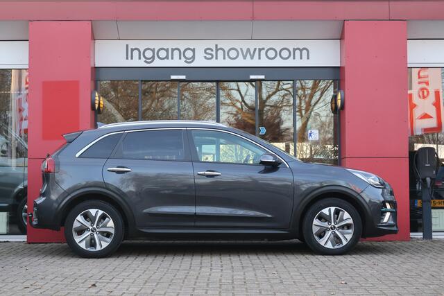 KIA e-Niro ExecutiveLine 64 kWh | Origineel NL | SoH 100% | Trekhaak | Leder | Camera | ACC |