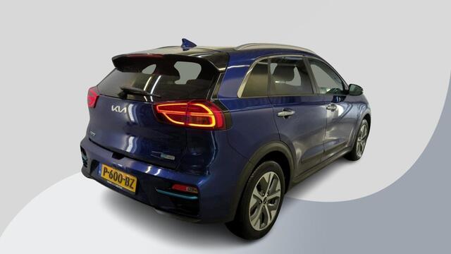 KIA e-Niro ExecutiveLine 64 kWh | Panoramadak | Leder | Achteruitrijcamera | Stoel- Verwarming & Koeling | Adaptive Cruise |
