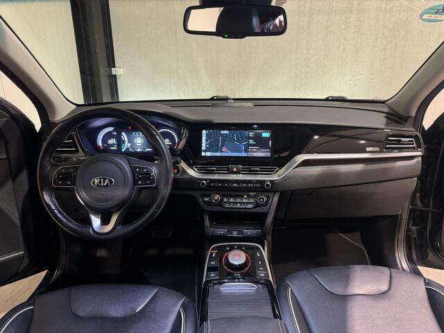 KIA e-Niro ExecutiveLine 64 kWh | navi | leder | trekhaak | schuifdak |