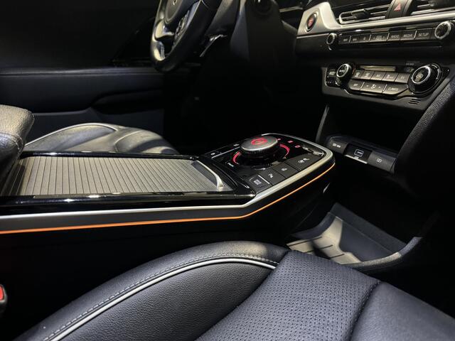 KIA e-Niro ExecutiveLine 64 kWh | navi | leder | trekhaak | schuifdak |