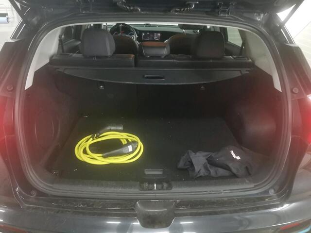 KIA e-Niro ExecutiveLine 64 kWh | Trekhaak | Navi | Camera |