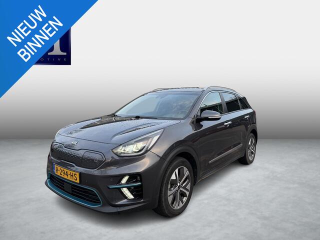 KIA e-Niro DynamicLine 64 kWh SOH 98% | LEER | JBL AUDIO | CAMERA | VERWARMD STUUR & STOEL | DODEHOEKDETECTIE | FULL OPTION | INCLUSIEF 12 MND BOVAG GARANTIE