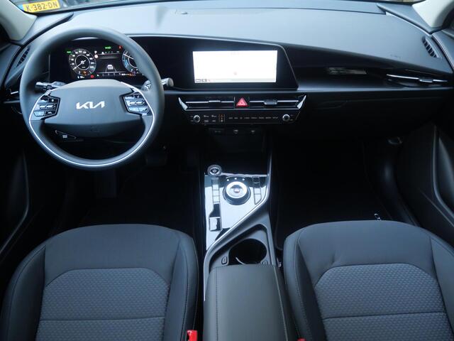 KIA e-Niro EV Light 64.8 kWh | Navi | Camera | Stand verwarming |