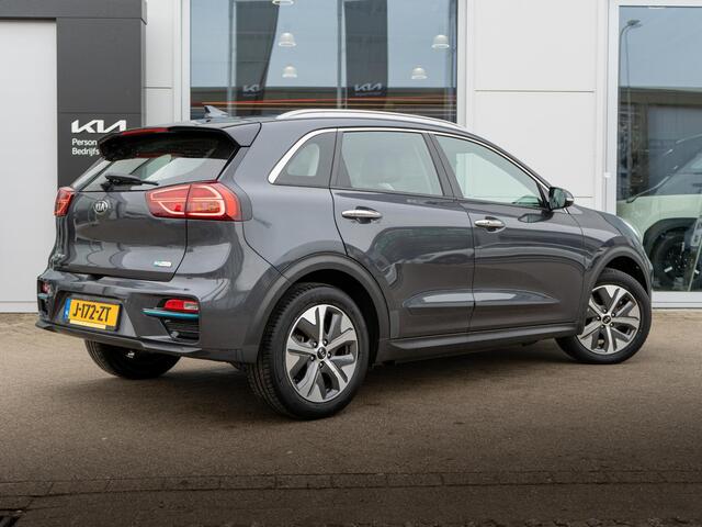 KIA e-Niro DynamicLine 64 kWh 3 Fase | Keyless | Camera | Navigatie | Carplay | DAB+ |