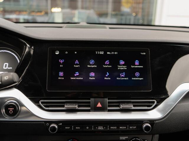 KIA e-Niro DynamicLine 64 kWh 3 Fase | Keyless | Camera | Navigatie | Carplay | DAB+ |