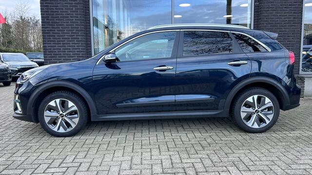 KIA e-Niro ExecutiveLine 64 kWh | SOH 100% | 3 Fase lader | Lederen bekleding |