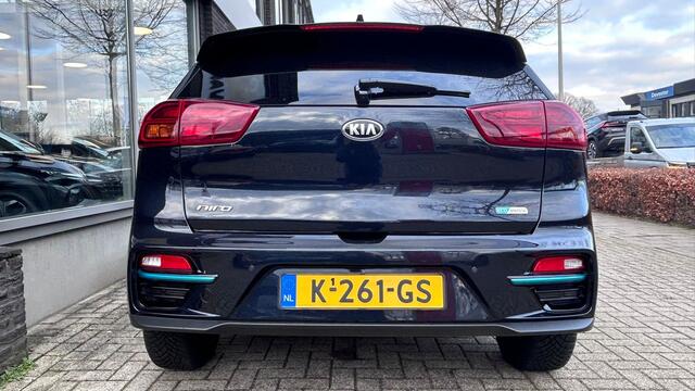 KIA e-Niro ExecutiveLine 64 kWh | SOH 100% | 3 Fase lader | Lederen bekleding |