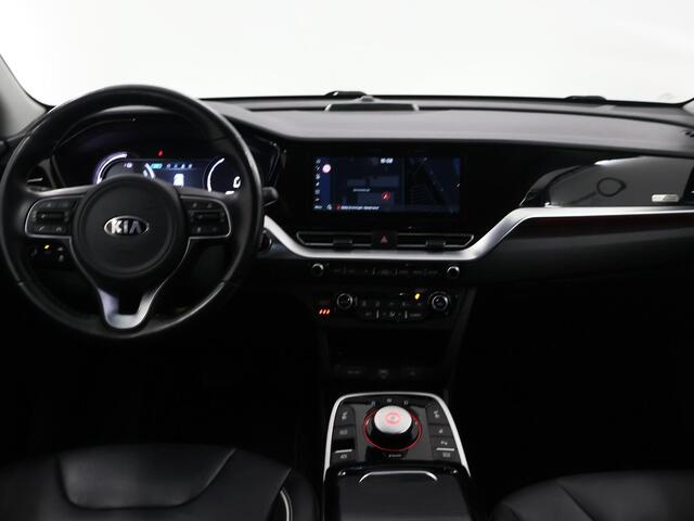 KIA e-Niro ExecutiveLine 64 kWh | Trekhaak | Lederen Bekleding | Dodehoekdetectie | Stoel/Stuurwielverwarming | Stoelventilatie | Elektrisch bedienbare bestuurdersstoel met geheugenfunctie |