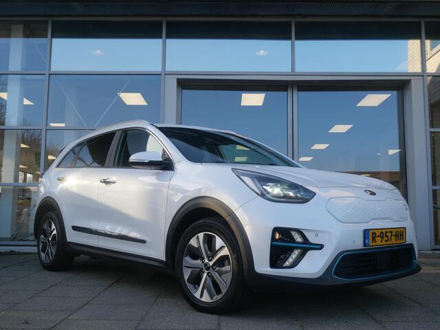 KIA e-Niro DynamicPlusLine 64 kWh | SOH 95,5% | 3Fase | JBL Audio | Stoel geheugen | Cruise | Clima | Camera | Carplay | Navi | Stoel-stuurverwarming |