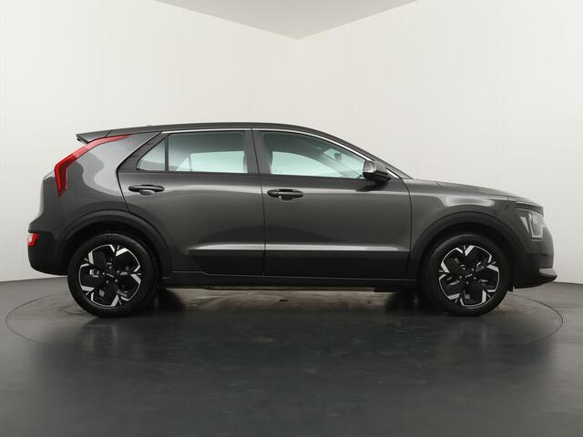 KIA e-Niro EV Light Edition 64.8 kWh - SOH 99% - Navigatie - Keyless - Adaptive Cruise Control - Achteruitrijcamera - Fabrieksgarantie tot 05-2032