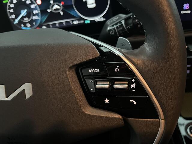 KIA e-Niro EV Edition 64.8 kWh met Stoel en Stuurverwarming, Keyless Entry, Adaptieve CruiseControl, Apple Carplay en Android Auto