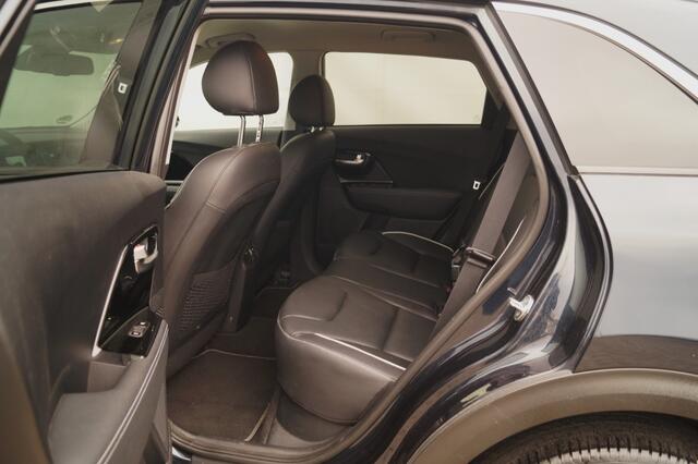 KIA e-Niro ExecutiveLine 64kWh -LEER-NAVI-ECC-CAM-